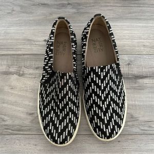 Naturalizer "Marianne" black white chevron weave slip on fabric sneakers 8